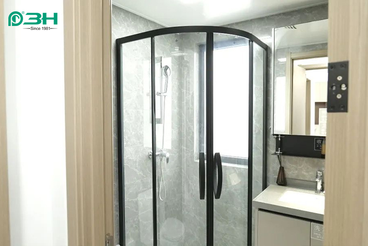 matériel de salle de douche 1