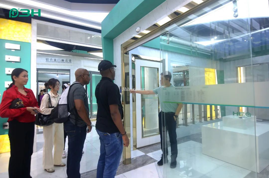 communication du fournisseur de mat&eacute;riel de porte fen&ecirc;tre 4