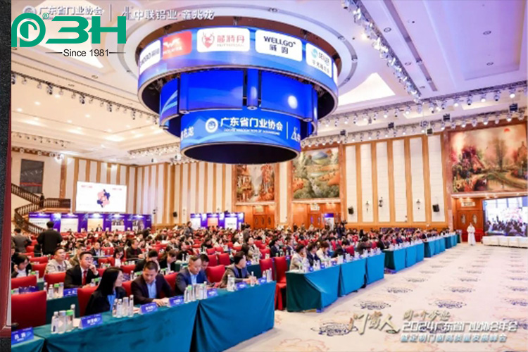 mat&eacute;riel de construction 3