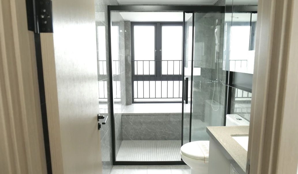 quincaillerie pour portes et fen&ecirc;tres