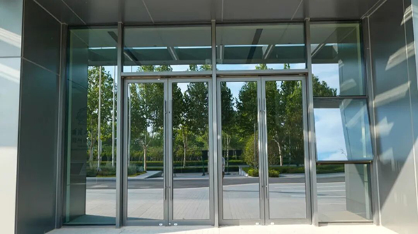 mat&eacute;riel de contr&ocirc;le de porte s35